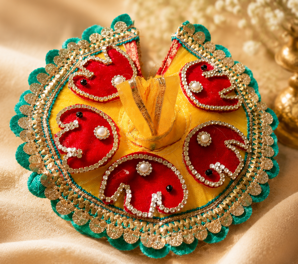 Handcrafted Laddu Gopal poshak details